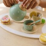 Quebra Cabe?a de Madeira Montessori Formas e Cores – Brinquedo Educativo 1 a 4 Anos, Presente Menina e Menino, Jogo Pedag?gico Did?tico Premium Tamanho 18x18cm - brinquedo infantil da Kinderland Brinquedos