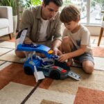 Carrinho de Polícia Brinquedo Educativo 3 Anos Menino Menina Garagem 2 em 1 com Mini Carros e Helicóptero Presente Dia das Crianças Pista Lançador Didático Montessori Transformável - brinquedo infantil da Kinderland Brinquedos