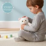 Gatinha Interativa de Pelúcia Branca e Rosa – Brinquedo com Som e Movimento a Pilha, Gata que Anda e Mia, Presente Menina e Menino, Pet com Embalagem Estilo Casinha de Papelão - brinquedo infantil da Kinderland Brinquedos