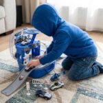 Maleta Policial 2 em 1 Posto de Polícia com Carrinhos - brinquedo infantil Kinderland Toys