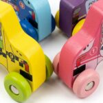 Brinquedo de Madeira Educativo Carrinhos Jumbo Empilháveis e Flashcards de - brinquedo infantil Kinderland Toys
