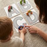 Brinquedo de Madeira Alfabeto A-Z Montessori Brinquedos Educativos 2 a - brinquedo infantil Kinderland Toys